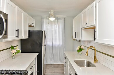 Gorgeous Renovated Kitchen