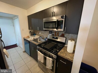 90 S Lansdowne Ave unit 304, Lansdowne, PA 19050 - photo 5