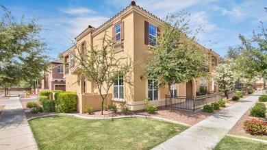 4726 E Red Oak Lane #102