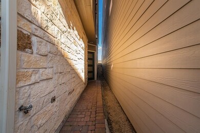 1608 Water Oak Point Dr, Houston, TX 77055 - photo 5