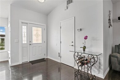 8006 Lesia Cir, Orlando, FL 32835 - photo 5