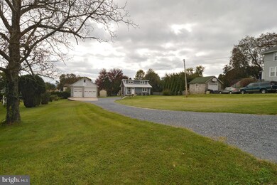 422 Nichols St, Leesport, PA 19533 - photo 5