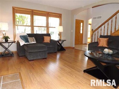 4415 N Oak St, Davenport, IA 52806 - photo 5