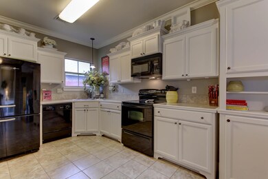 103 Country Mile Dr-16