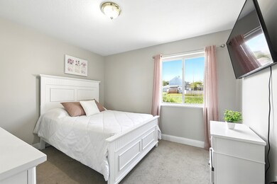 219 Glasgow St unit 2, Fall River, MA 02721 - photo 7