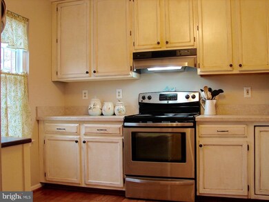 9310 Daly Ct, Laurel, MD 20723 - photo 2