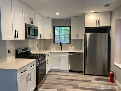 87 Deptford Ct, Matawan, NJ 07747 - photo 2