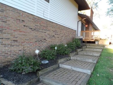 Exterior Back/Steps