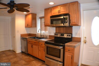 3320 Flat Iron Rd, Montross, VA 22520 - photo 5