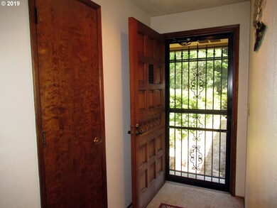Entrance/Foyer