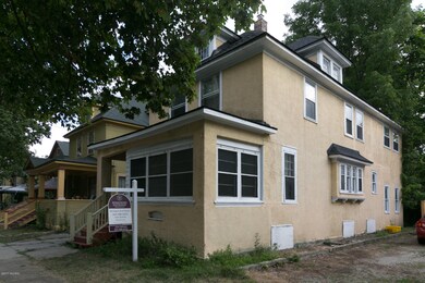 410-ElmSt-102