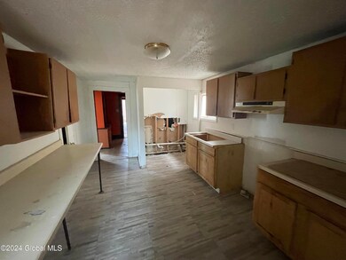 602 Clinton Ave, Albany, NY 12206 - photo 5