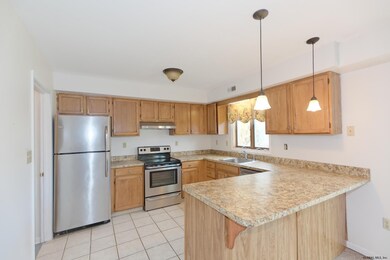 2-4 Skipperhill Ln, Ballston Spa, NY 12020 - photo 5