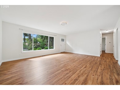 5665 Washington Ct, Lake Oswego, OR 97035 - photo 6