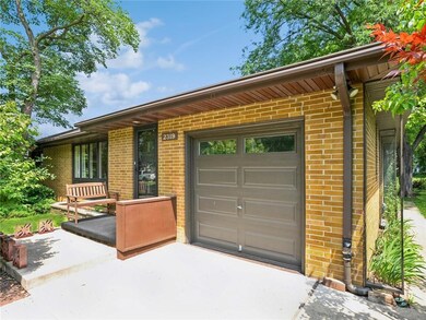 2319 Wakonda View Dr, Des Moines, IA 50321 - photo 3