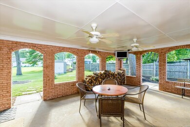 Charming Covered Porch, Perfect for Entertaining