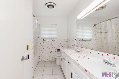 5633 Sandalwood Dr, Baton Rouge, LA 70806 - photo 7