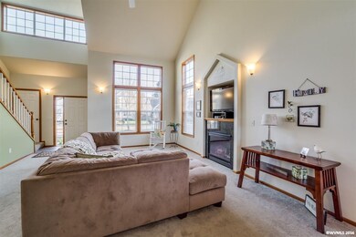 Loads of natural light, gas fireplace....
