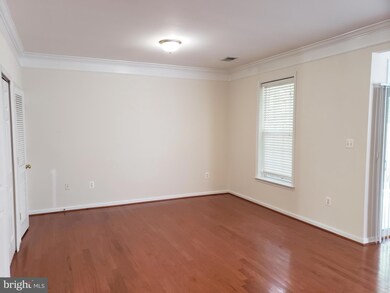 14228 Legend Glen Ct, Gainesville, VA 20155 - photo 6