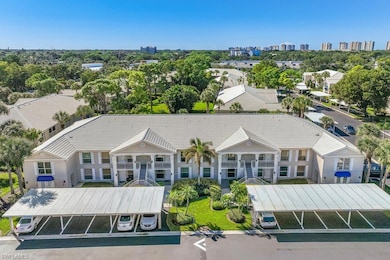 876 Gulf Pavilion Dr unit 101, Naples, FL 34108 - photo 2