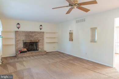 5906 Dale Dr, Sykesville, MD 21784 - photo 5