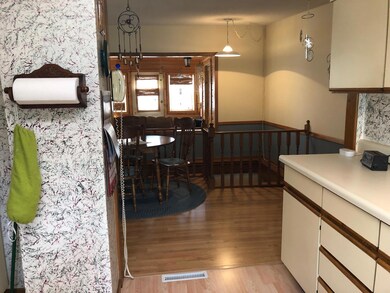 Kitchen-Dining<|><|>