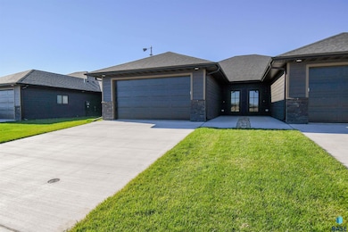 1405 N Alinia Ave, Tea, SD 57064 - photo 2