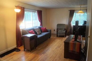 610 Huse Rd, Manchester, NH 03103 - photo 6