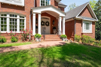 Welcome guests in style with this elegant front en