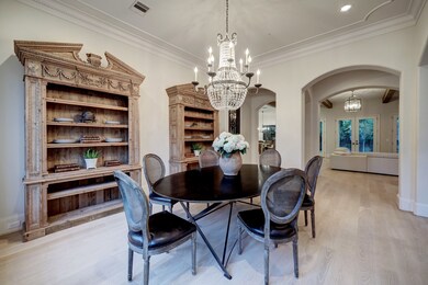 12014 Surrey Ln, Houston, TX 77024 - photo 4