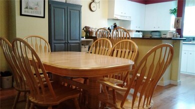 Dining Area/Kitchen