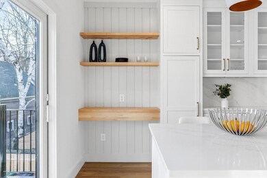 63 Putnam St unit 2, Somerville, MA 02143 - photo 4