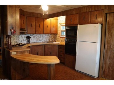 COZY KITCHEN