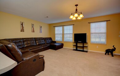 Living Room (3)