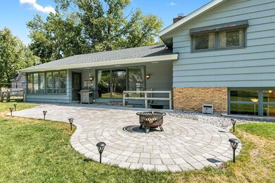 708 16th St SW, Willmar, MN 56201 - photo 3