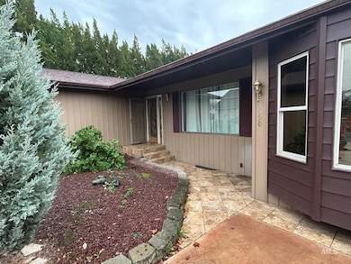 3590 Country Club Dr, Lewiston, ID 83501 - photo 4