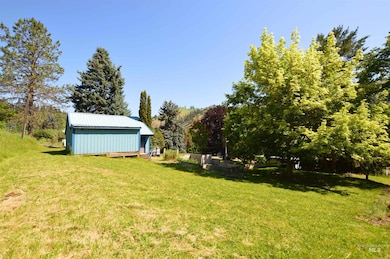 415 W Waskey St, Peck, ID 83545 - photo 6