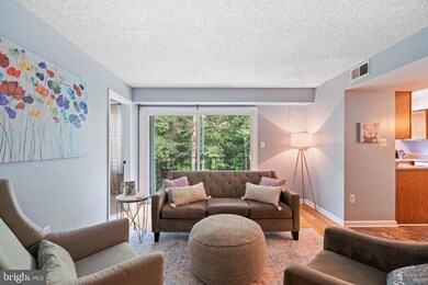 12241 Stevenson Ct, Woodbridge, VA 22192 - photo 5