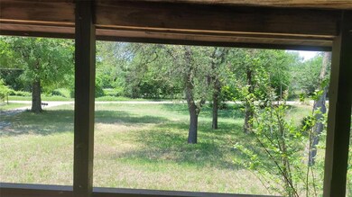 935 S Cardinal Rd, Azle, TX 76020 - photo 5