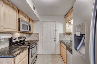 1216 Kipling St unit 6, Houston, TX 77006 - photo 3