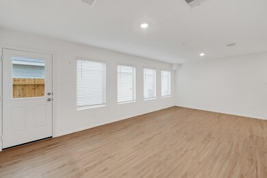 24035 Wandering Brook Dr, Hockley, TX 77447 - photo 5