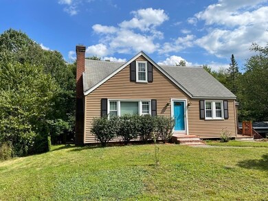 52 Chapel St, Holden, MA 01520 - photo 3