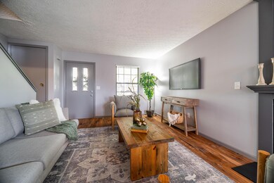 1097 Farmlane Dr (Interior)-5