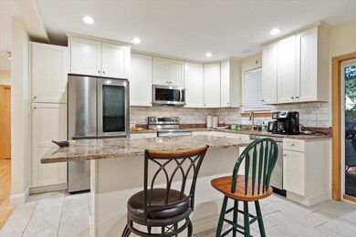 5 Friar Tuck Ln, Nashua, NH 03062 - photo 4