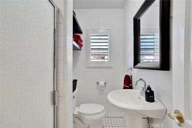 9730 S 2nd Ave, Inglewood, CA 90305 - photo 7