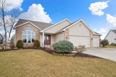 14302 Miracle Ct, Grabill, IN 46741 - photo 2