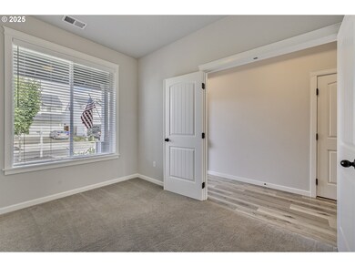 1015 S Nectarine St, Cornelius, OR 97113 - photo 5
