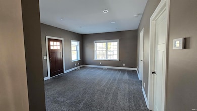 111 Carlin St, Auburn, IN 46706 - photo 5