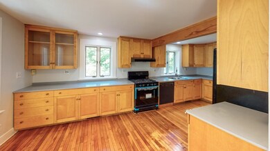 108 Dakin Rd, Sudbury, MA 01776 - photo 4
