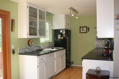 1665 SE Bethel St, Corvallis, OR 97333 - photo 7